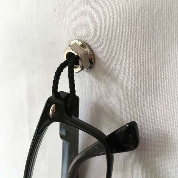 colgador magnético de gafas